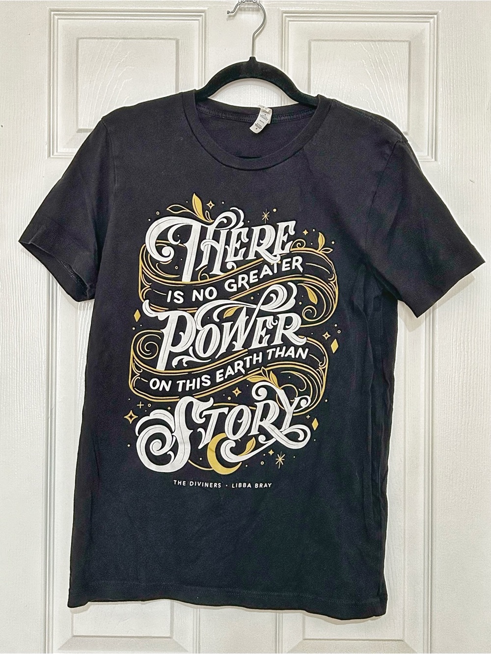 Bookish Box Graphic T-Shirt type illustrated quote The Diviners by Libby Bray M